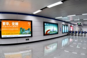 怎样制订成都地铁广告投放战略？？？