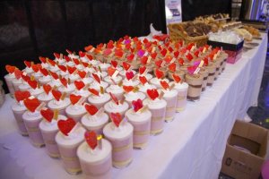 乐成的公关活动策划需要怎么做？？？